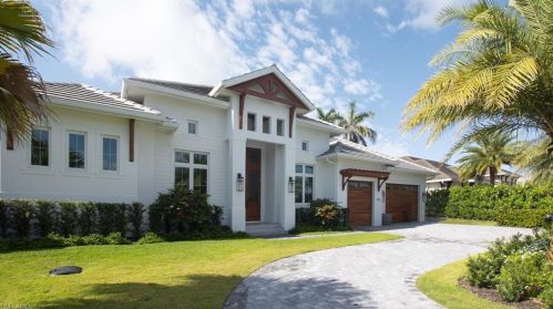 700 Wedge Dr, Naples, FL 34103-4430