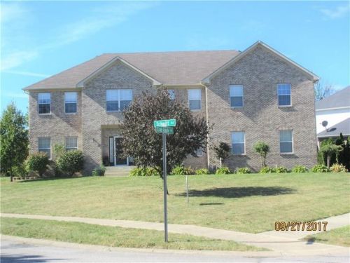 11743 Crab Apple Rd, Indianapolis, IN 46239-7832