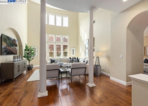 10864 Inspiration Cir, Pleasanton CA  94568-5562 exterior