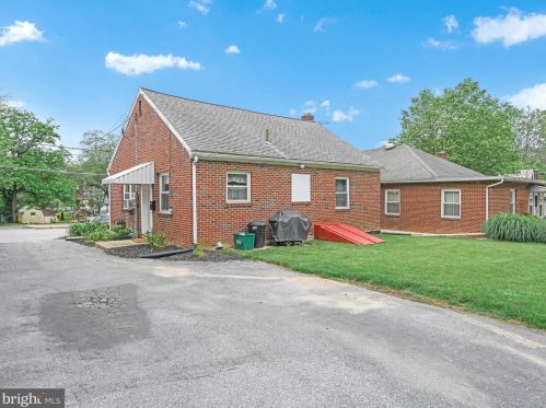 12 Orange St, Ephrata PA  17522-2315 exterior