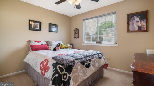 706 Springhouse Ct, Lansdale PA 19446-4350 exterior