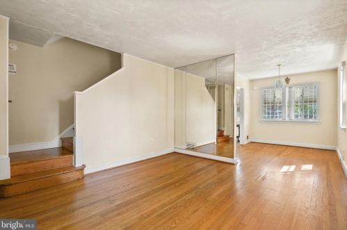 4377 Dubois Pl, Washington, DC 20019-4264