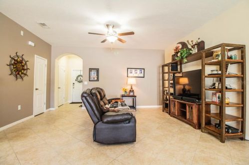 6390 Sedgeford Dr, Lakeland, FL 33811-1803