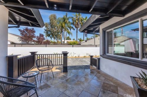 3841 Pacific Ave, Long Beach CA  90807-3227 exterior