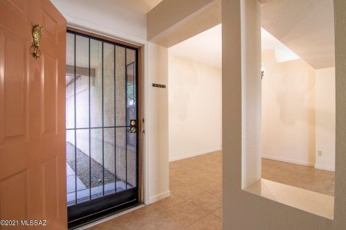 1404 Desert Mallow Dr, Tucson, AZ 85715-5733