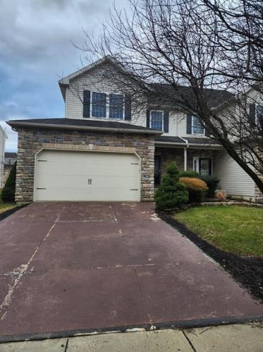 7698 Racite Rd, Macungie PA  18062-2085 exterior