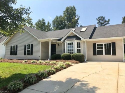 2422 Glen Laurel Dr, Greensboro, NC 27406-8555