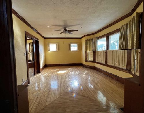306 Henry St, Beaver Dam, WI 53916-2416