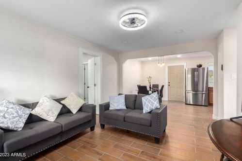 2319 41st Ave, Phoenix AZ  85009-1256 exterior