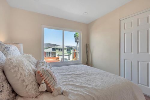 625 Keoncrest Dr, South San Francisco CA  94080-2109 exterior