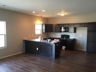 308 Leonine St, Wichita KS  67213-2418 exterior