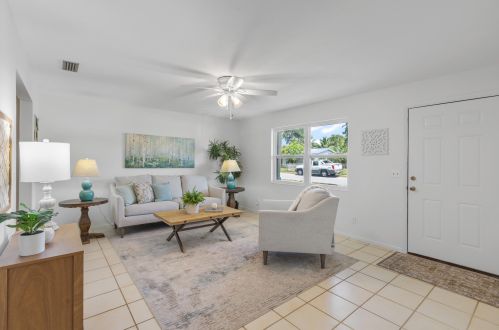1525 Plum Ave, Merritt Island, FL 32952-5855
