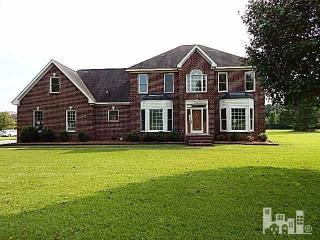 101 Lake Ridge Dr, Goldsboro, NC 27530-7984