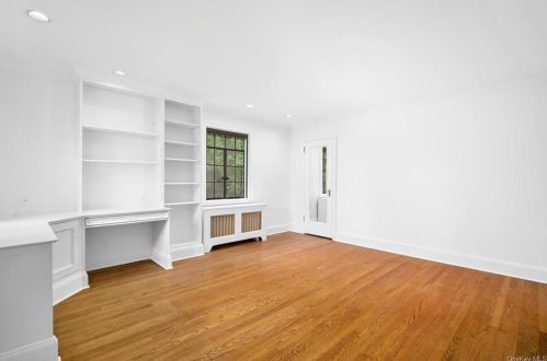 9 Rutland Rd, Scarsdale NY  10583-3508 exterior