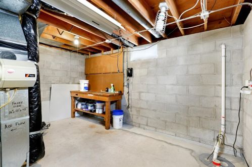 300 Haskell St, Saint Paul MN 55118-1603 exterior