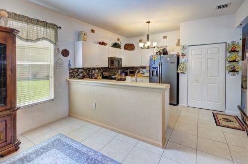 16101 27th St, Hollywood FL  33027-5200 exterior