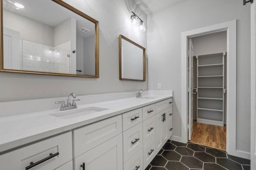 2111 Johnson St, Greenville TX  75401-3553 exterior