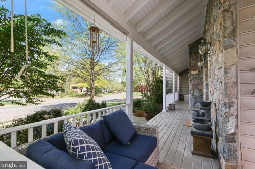 317 Ayrlee Ave, Leesburg, VA 20176-2108