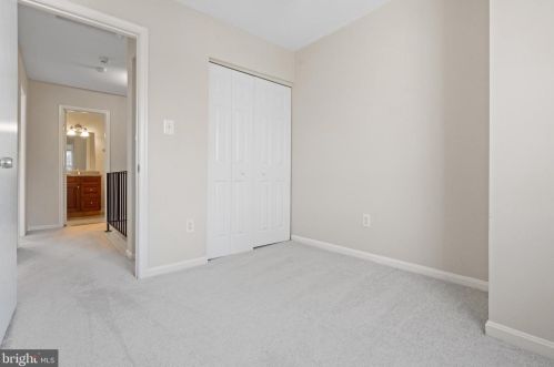7716 Groveland Heights Ct, Springfield VA  22153-2255 exterior