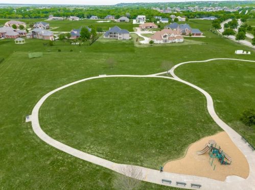 2610 Wl Ct, Cedar Hill TX 75104-6943 exterior