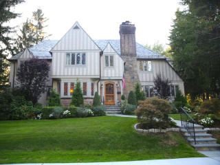 205 Loring Ave, New Rochelle, NY 10803-2254