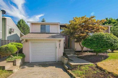 7631 Wiscomb Dr, Spokane, WA 99208-6500