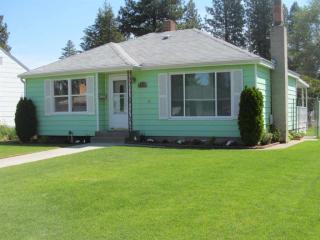 5404 Oak St, Spokane, WA 99205-5565