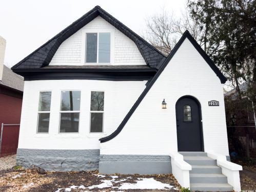 2295 East Pl, Salt Lake City UT  84106 exterior
