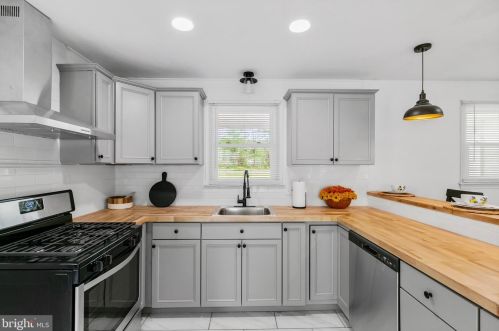635 Wilby Rd, Erial NJ  08081-9511 exterior