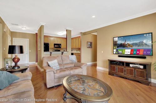 109 Magna Carta Dr, Morganville NJ  07751-5202 exterior