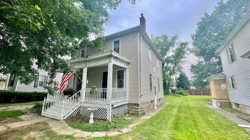 934 Locust Ave, Zanesville, OH 43701-2416