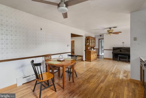 2409 Little River Rd, Haymarket VA  20169-1205 exterior