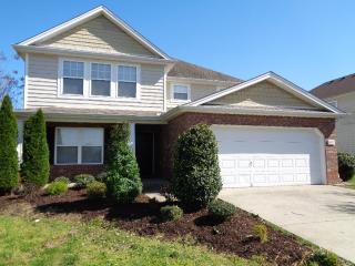 5527 Middlebury Dr, Murfreesboro TN  37128-2706 exterior