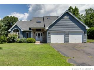 6 Sachem Rd, Plainville, CT 06062-1422