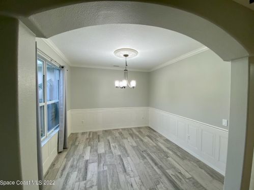 5768 Cheshire Dr, Titusville, FL 32780-7914