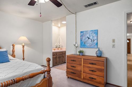 6135 Shoshone Dr, Manteca CA  95336-2562 exterior