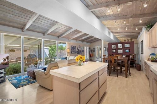 6600 10 St, Phoenix AZ 85086-8617 exterior