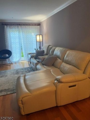 210 Sheffield Ct, Parsippany NJ  07834-3473 exterior