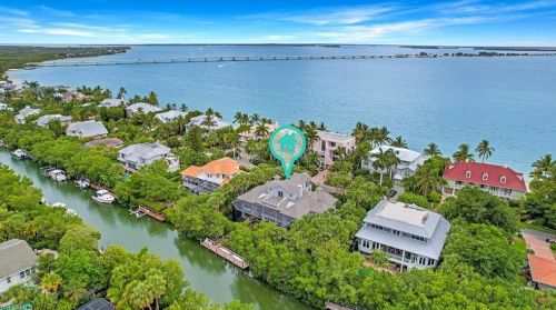 545 Lighthouse Way, Sanibel, FL 33957-3905