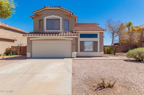 1443 Western Skies Dr, Gilbert, AZ 85296-4338