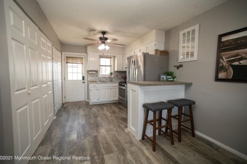 401 Sea Bright Rd, Lacey NJ  08731-4950 exterior