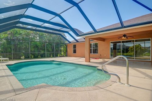 924 Champion Ave, Lehigh Acres, FL 33971-6574