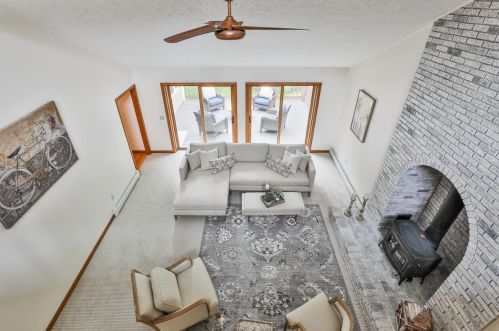 26 Wright Rd, Hollis NH  03049-6154 exterior