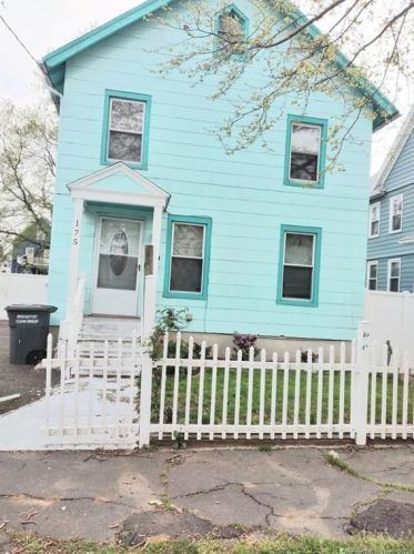 175 French St, Bridgeport, CT 06606-5414