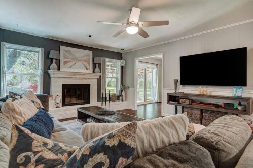 13201 Broadmeade Ave, Austin TX 78729-2815 exterior