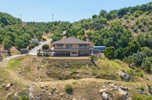 1721 Wild Acres Rd, Vista, CA 92084-1357