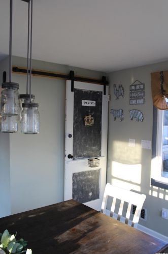 35 Hartford St, North Lindenhurst NY  11757-3843 exterior