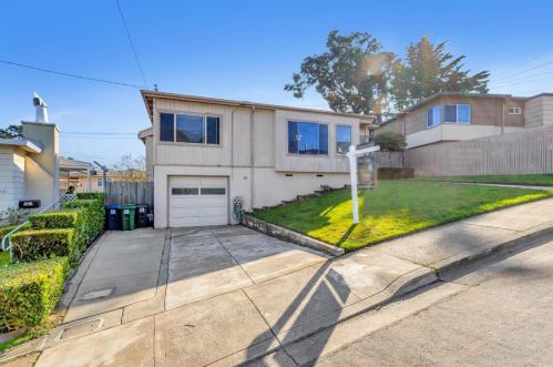 1063 Gilman Dr, Daly City, CA 94015-2002