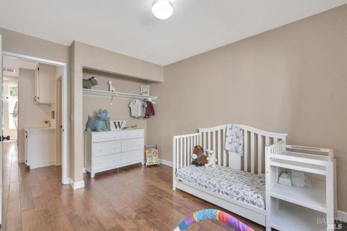 551 Shagbark St, Windsor CA  95492-8143 exterior