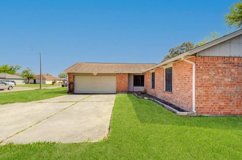 10114 Rustic Rock Rd, Morgans Point TX  77571-4120 exterior